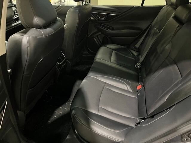 
 2020 Subaru Outback Limited full									
