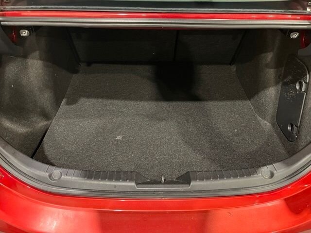 
 2018 Mazda Mazda3 Touring full									