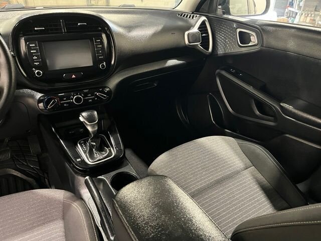 
 2021 Kia Soul S full									