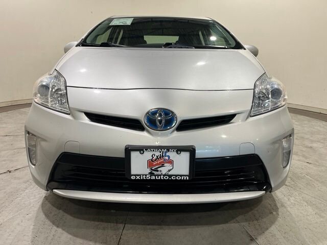 
 2014 Toyota Prius Two full									