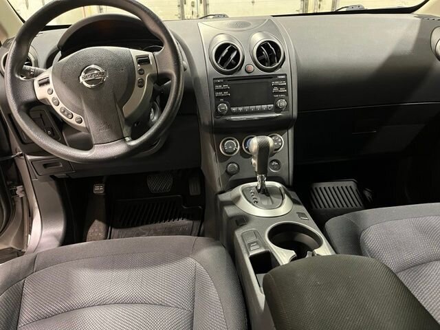 
 2015 Nissan Rogue Select S full									