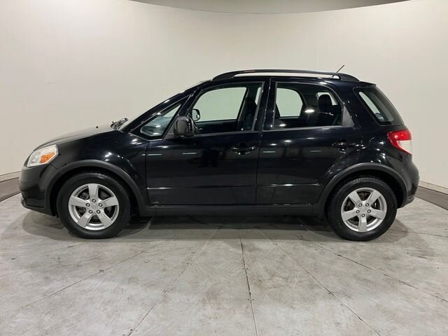 
 2012 Suzuki SX4 Crossover Premium full									