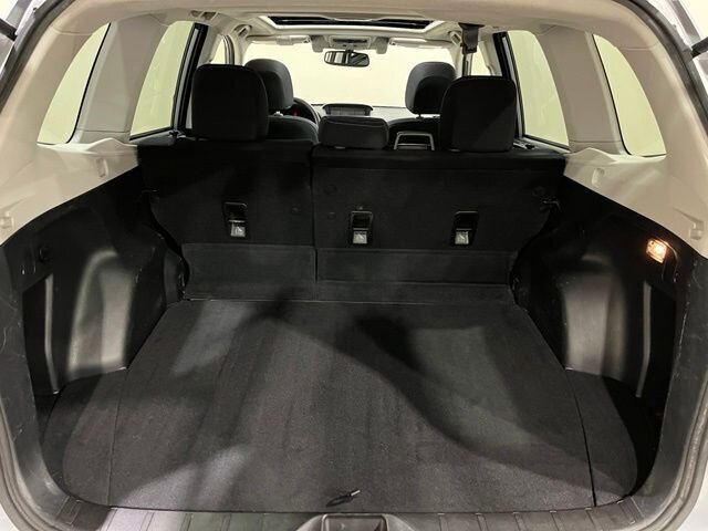 
 2016 Subaru Forester 2.5i Premium full									