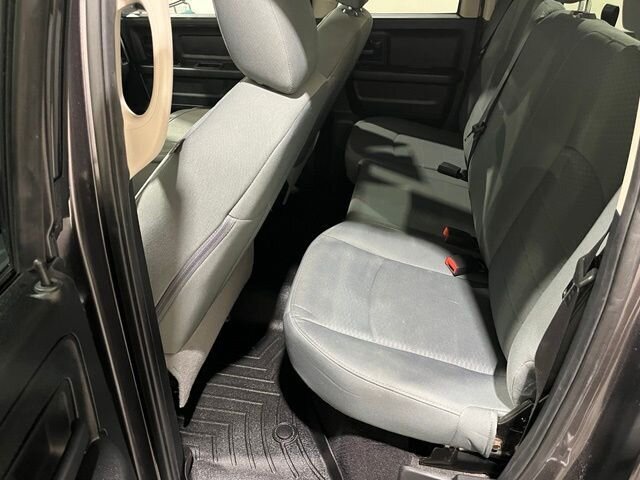 
 2018 RAM 1500 Express full									