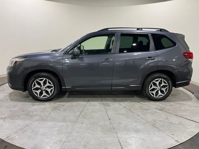 
 2021 Subaru Forester Premium full									