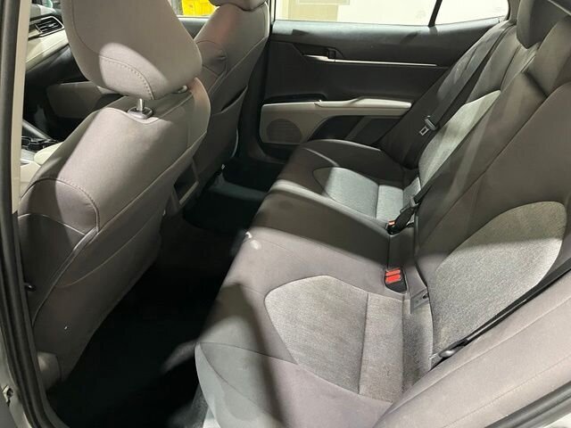 
 2019 Toyota Camry LE full									