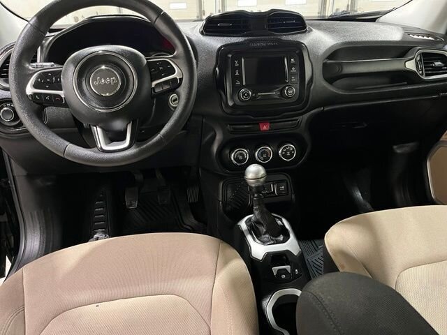 
 2015 Jeep Renegade Sport full									