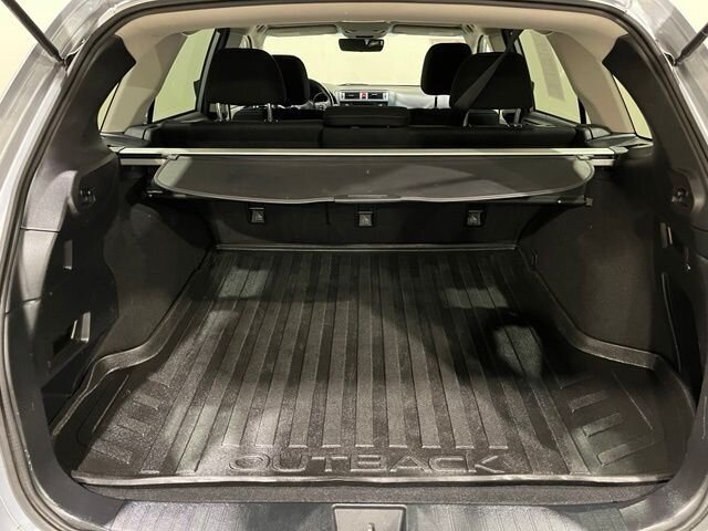 
 2017 Subaru Outback 2.5i Premium full									