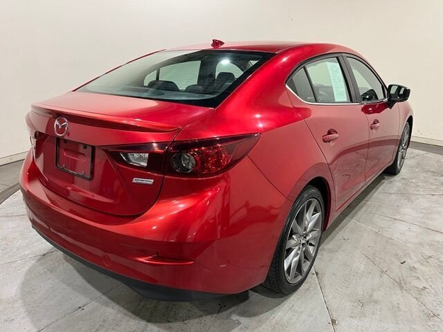 
 2018 Mazda Mazda3 Touring full									
