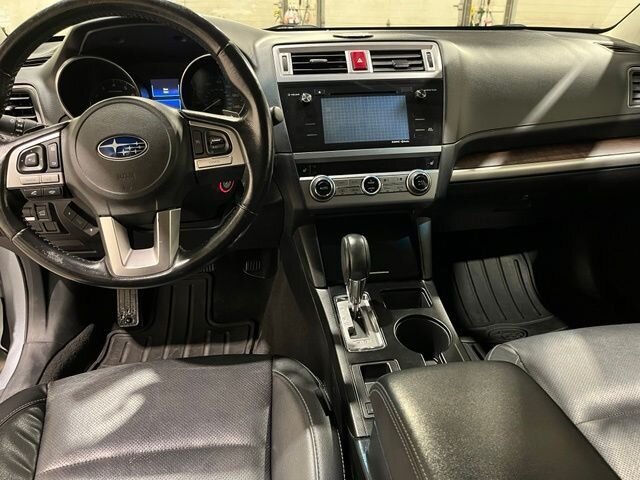 
 2016 Subaru Outback 2.5i Limited full									