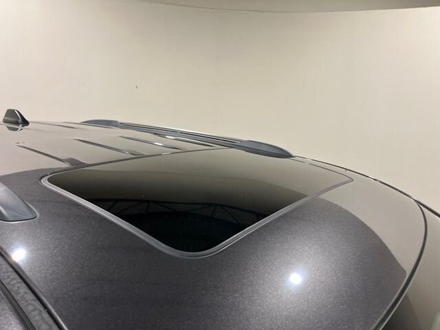 
 2021 Jeep Grand Cherokee Limited full									