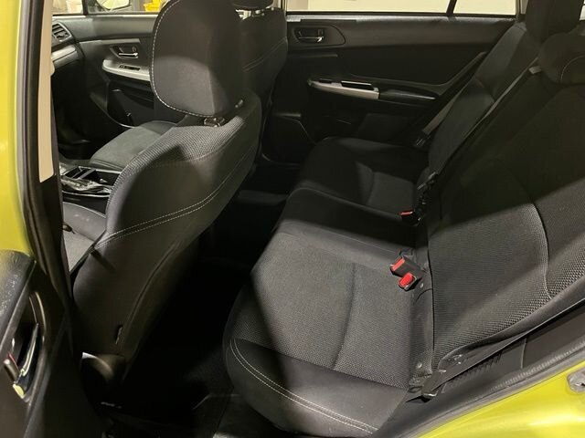 
 2014 Subaru XV Crosstrek 2.0i Hybrid full									