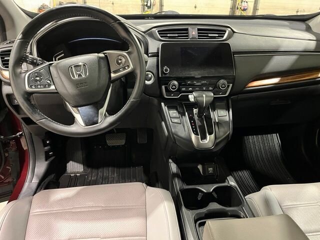 
 2018 Honda CR-V Touring full									