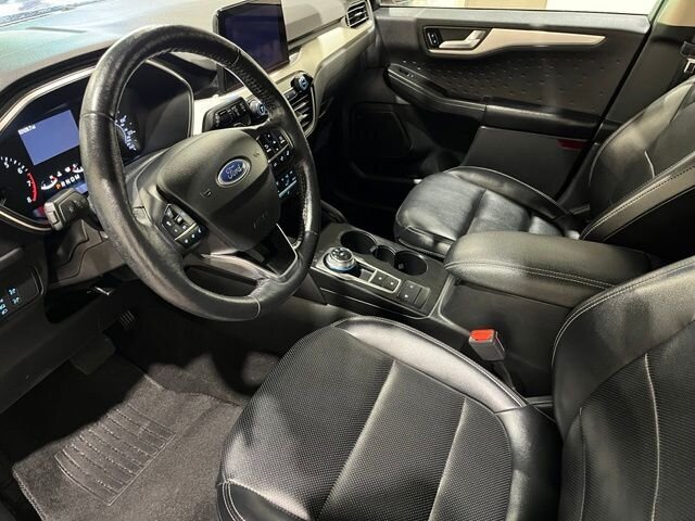 
 2020 Ford Escape SEL full									