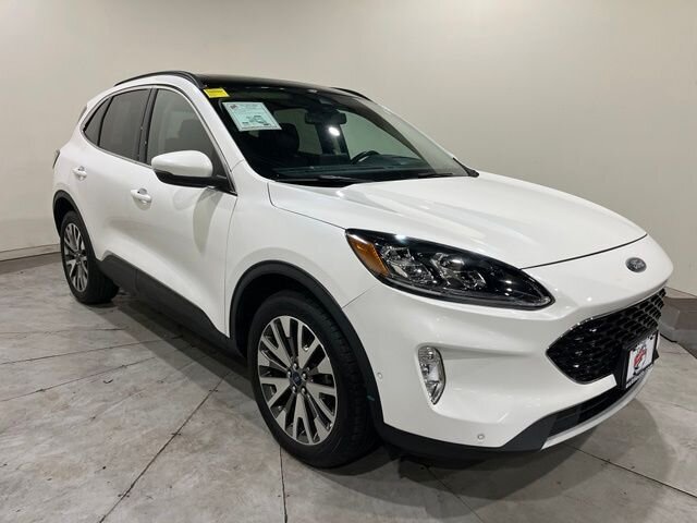 
 2020 Ford Escape Titanium full									