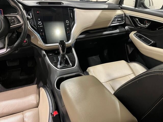 
 2020 Subaru Outback Limited full									