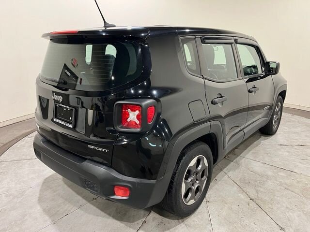 
 2015 Jeep Renegade Sport full									