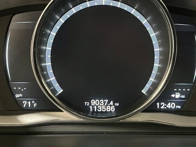 
 2018 Volvo S60 T5 Platinum full									