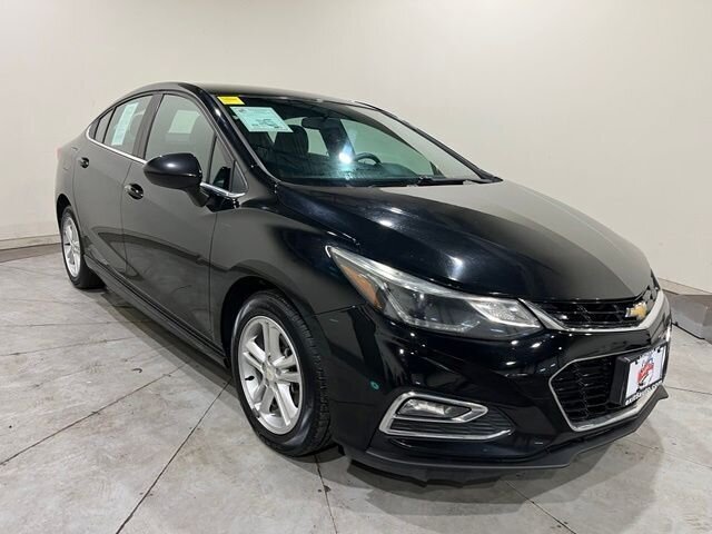 
 2017 Chevrolet Cruze LT full									