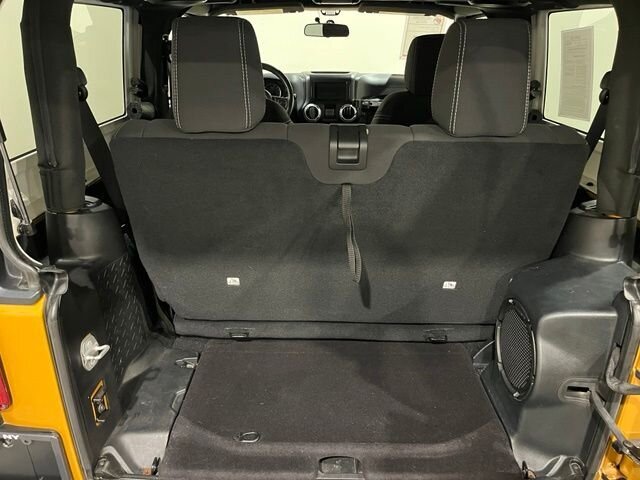
 2014 Jeep Wrangler Rubicon full									