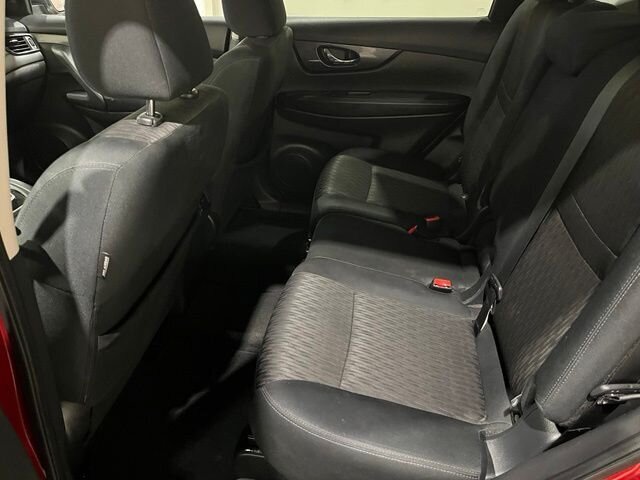 
 2019 Nissan Rogue SV full									