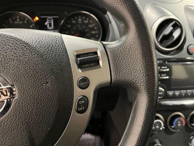 
 2015 Nissan Rogue Select S full									
