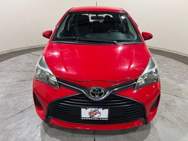 
 2015 Toyota Yaris L full									
