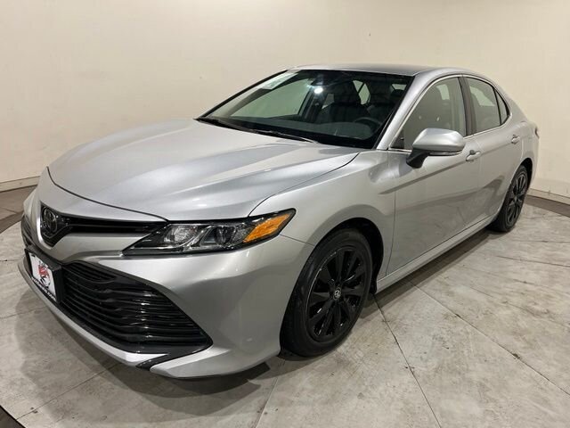 
 2019 Toyota Camry LE full									