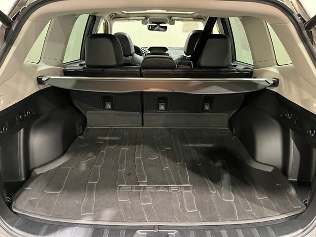 
 2020 Subaru Forester Limited full									