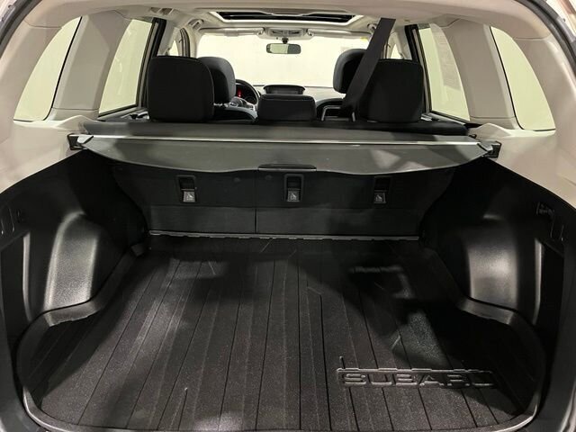 
 2015 Subaru Forester 2.5i Premium full									