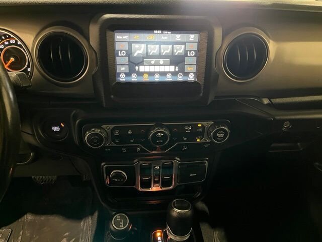 
 2021 Jeep Wrangler Unlimited Willys full									