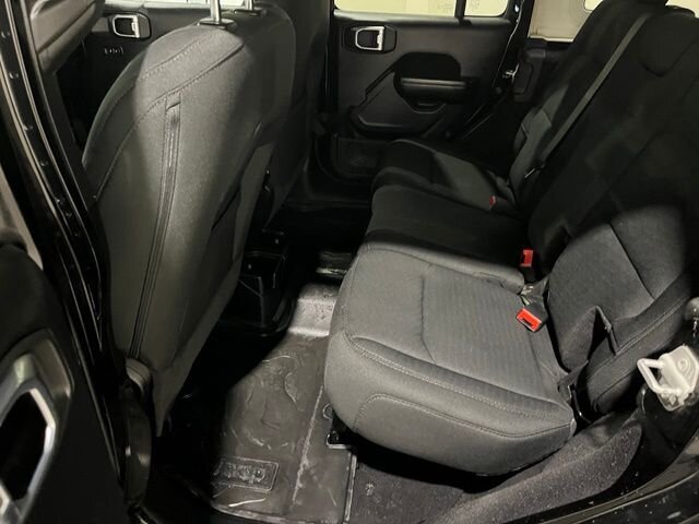 
 2021 Jeep Wrangler Unlimited Willys full									