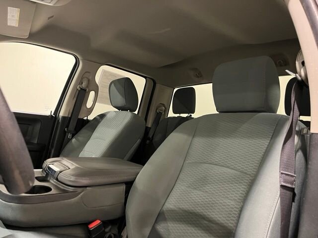 
 2018 RAM 1500 Express full									