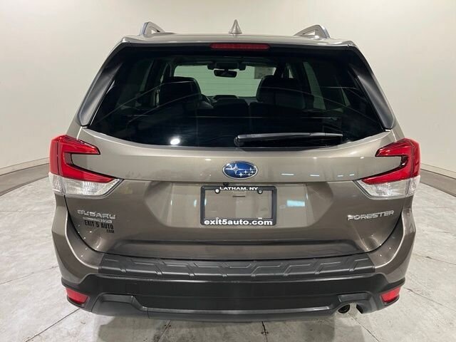 
 2020 Subaru Forester Limited full									