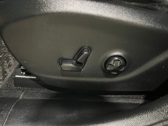 
 2019 Jeep Cherokee Latitude Plus full									