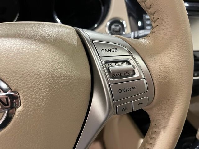 
 2015 Nissan Rogue SL full									