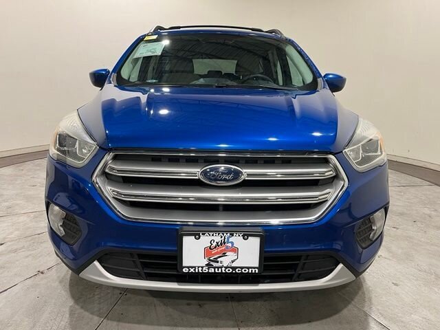 
 2017 Ford Escape SE full									