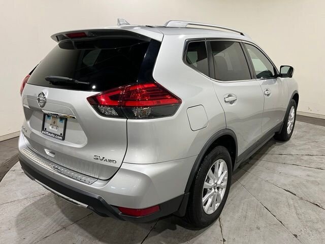 
 2017 Nissan Rogue SV full									