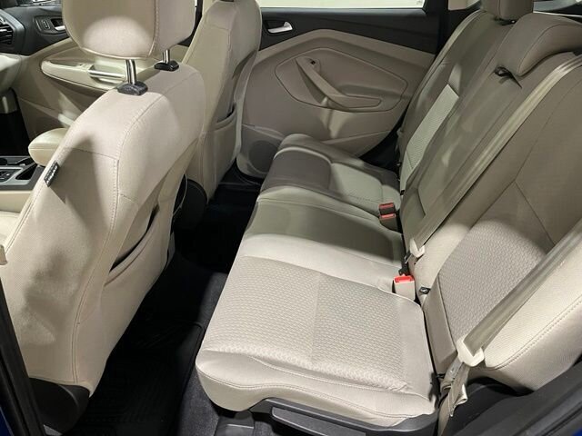 
 2017 Ford Escape SE full									