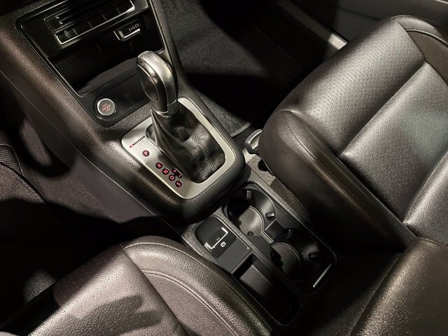 
 2017 Volkswagen Tiguan 2.0T Wolfsburg Edition 4Motion full									