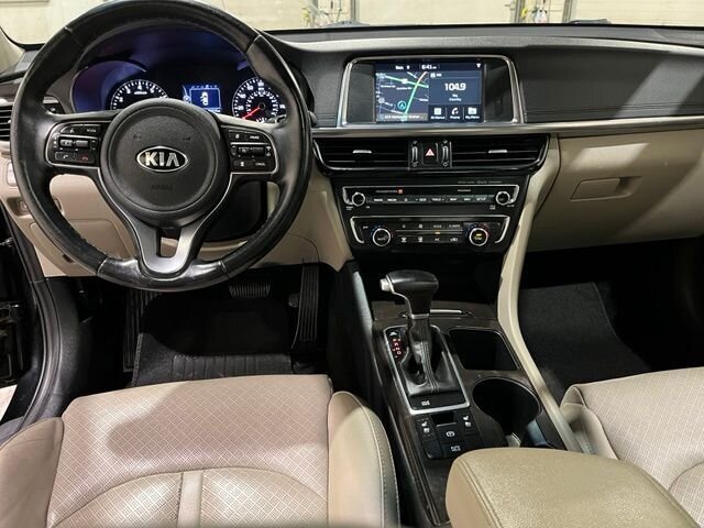 
 2018 Kia Optima EX full									
