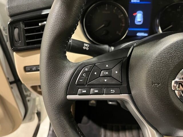 
 2019 Nissan Rogue SV full									