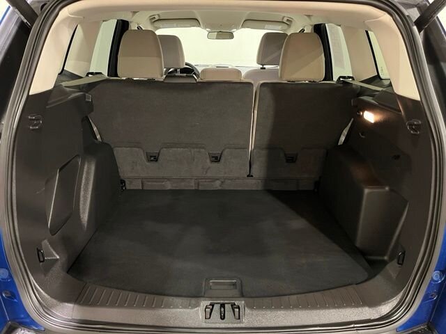 
 2017 Ford Escape SE full									