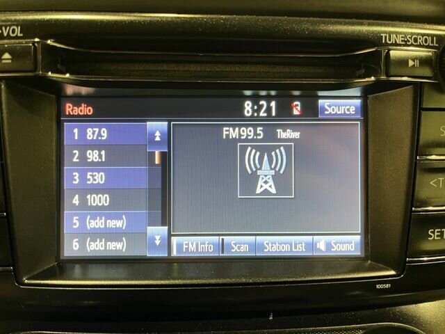 
 2017 Toyota RAV4 LE full									