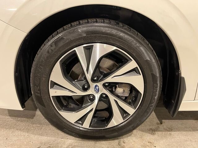
 2021 Subaru Legacy Premium full									