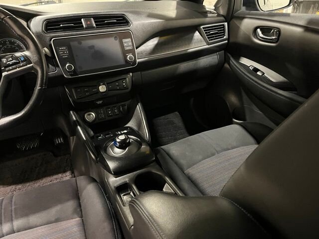 
 2022 Nissan LEAF SV Plus full									