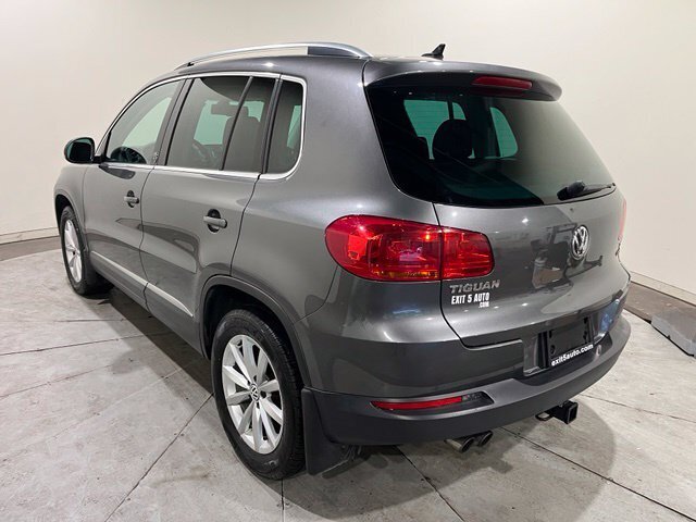 
 2017 Volkswagen Tiguan 2.0T Wolfsburg Edition 4Motion full									