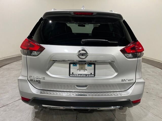 
 2017 Nissan Rogue SV full									