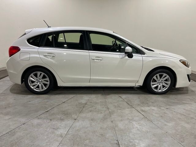 
 2016 Subaru Impreza 2.0i Premium full									