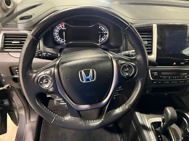
 2016 Honda Pilot EX-L full									